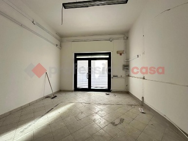 Foto Negozio in MINCIO, Arezzo Saione di 85 m² con 3 locali in vendita