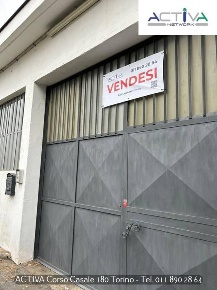 Foto Magazzino in STRADA SAN MAURO, Torino Barca di 200 m² con 1 locali