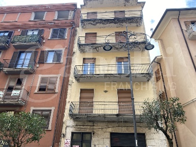 Foto Magazzino in Corso Umberto I 0, Avellino Centro Storico di 70 m²