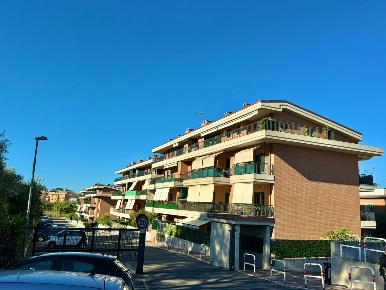 Foto Magazzino in Anagnina, Roma Morena di 35 m² con 2 locali in vendita