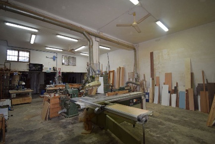 Foto Laboratorio in Via Valesana 8, Siano di 250 m² con 1 locali in affitto