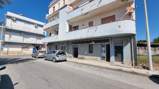 Foto Negozio in Vico caldera 22, Barcellona Pozzo di Gotto Centro di 77 m²