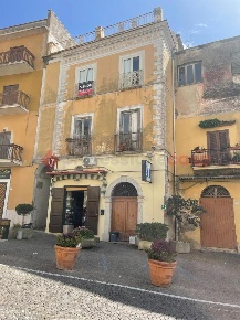 Foto Negozio in Roma, Minturno Centro di 40 m² con 2 locali in vendita