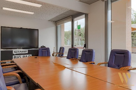 Foto Ufficio in VIA appia nuova 801, Roma Arco di Travertino di 140 m²