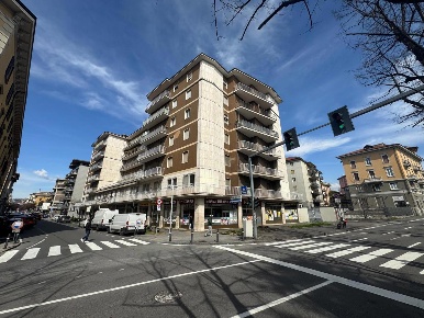 Foto Ufficio in Via G. e G.  Paglia 40, Bergamo Stazione di 3000 m²