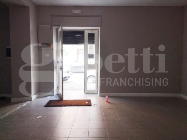 Foto Negozio a Siracusa Gelone - Cadorna di 140 m² con 4 locali in affitto