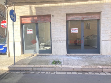 Foto Ufficio in Via Foggia 55A, Grottaglie di 70 m² in affitto