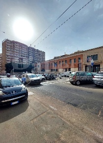 Foto Negozio in Cocco Ortu, Cagliari San Benedetto di 50 m² con 2 locali