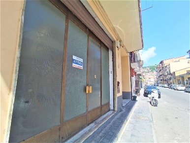 Foto Locale commerciale in indipendenza, Lamezia Terme Nicastro Sambiase