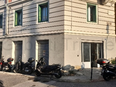 Foto Negozio a Trieste Roiano di 75 m² in vendita