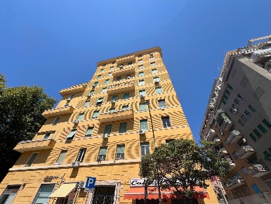 Foto Magazzino in Gino Capponi, Roma Appio Latino di 151 m² con 1 locali