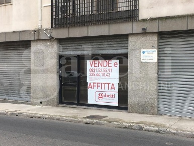 Foto Negozio in Via Bastioni S. Giacomo 26-28, Brindisi Centro Storico