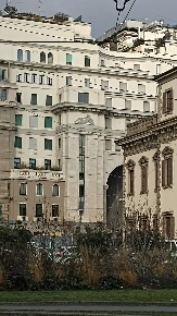 Foto Ufficio in Via Galleria del Corso 4, Milano Duomo di 55 m² in vendita