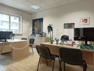 Foto Ufficio a Oristano Centro di 80 m² in affitto
