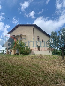 Foto Cessione attività in Via Col di Termine 1, Gualdo Tadino Centro