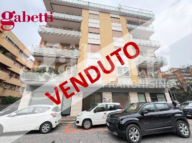 Foto Negozio in Piazza Nicola Cavaliere 8, Roma Ardeatino - Montagnola