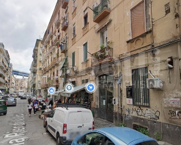 Foto Magazzino in pier delle vigne, Napoli San Carlo All'Arena di 13 m²