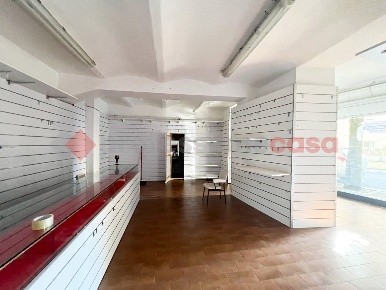 Foto Negozio in Via CASALINI 11, Fiuggi di 86 m² con 1 locali in vendita