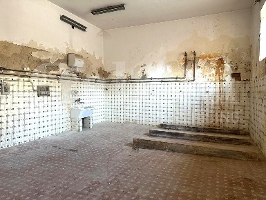 Foto Laboratorio in Cortile la monica 4, Avola Centro di 86 m² con 3 locali