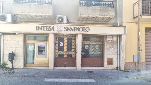 Foto Negozio in Via Roma 88, Cerami di 107 m² con 3 locali in vendita