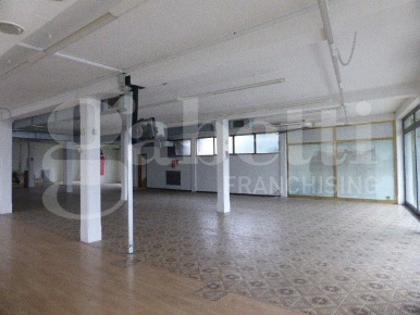 Foto Negozio a Casale sul Sile Centro di 400 m² con 1 locali in affitto
