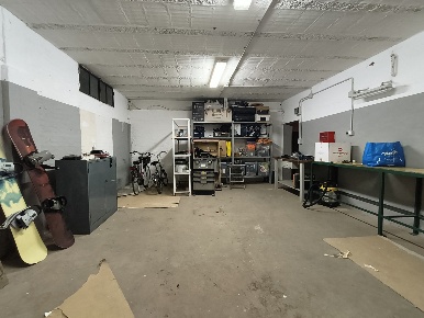 Foto Magazzino in Via Porrettana 161, Sasso Marconi Borgonuovo di 45 m²