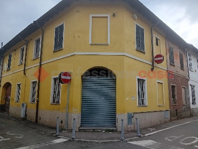 Foto Negozio in Via garibaldi 20, Cerro Maggiore Centro di 45 m² in affitto