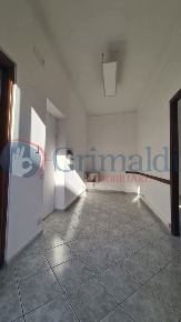 Foto Ufficio in Via COSENZA 6, Pozzuoli Porto di 30 m² con 1 locali