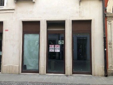 Foto Negozio in Via ADRIA Corso Vittorio Emanuele 00, Adria Centro di 60 m²