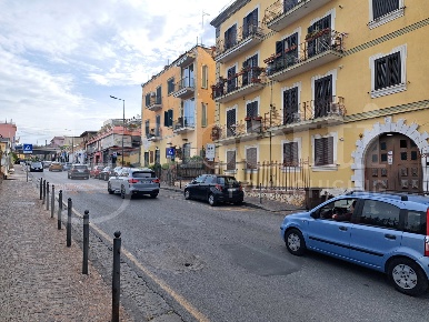 Foto Ufficio in Via Solfatara 12, Pozzuoli Pozzuoli Alta di 120 m²