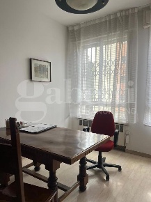 Foto Ufficio in Via del Lavoro 60, Bologna San Donato di 111 m² in vendita