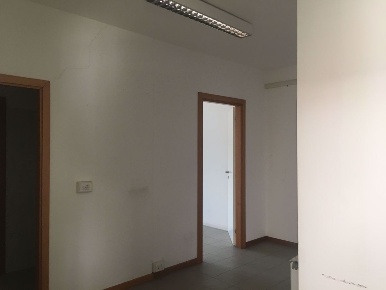 Foto Ufficio in Martiri Civitella, Arezzo Pescaiola di 120 m² con 2 locali