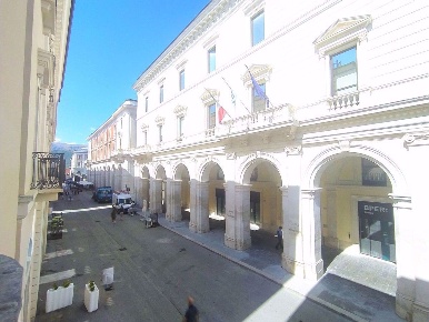 Foto Ufficio in Via Pizzo D'Oca 3, L'Aquila Duomo - Fontana Luminosa