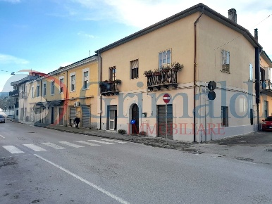 Foto Negozio in Napoli, Benevento Mulini, Porta Rufina di 50 m² in vendita