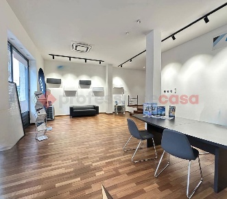 Foto Negozio in Arno, Arezzo Saione di 126 m² in affitto