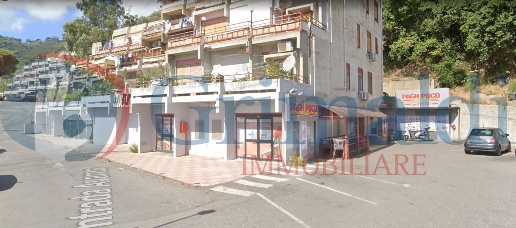Foto Negozio in Avarna San Michele, Messina Giostra di 720 m² con 2 locali