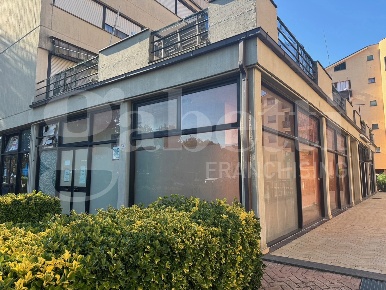 Foto Negozio in Via dei calefati snc, Orte Centro di 60 m² con 1 locali