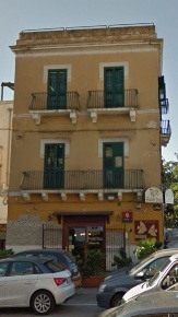Foto Negozio in Piazza sant'eligio 12, Taranto Isola - Città Vecchia