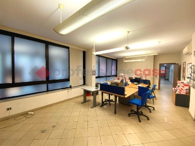 Foto Ufficio a Livorno Via Grande - Piazza della Repubblica di 235 m²