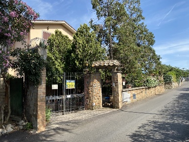 Foto Laboratorio in Via Lorenzo Sebastiani 11A, Frascati in vendita
