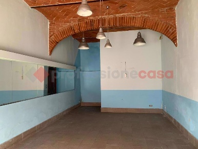 Foto Negozio in FONTE VENEZIANA, Arezzo Villa Severi - Cappuccini di 40 m²