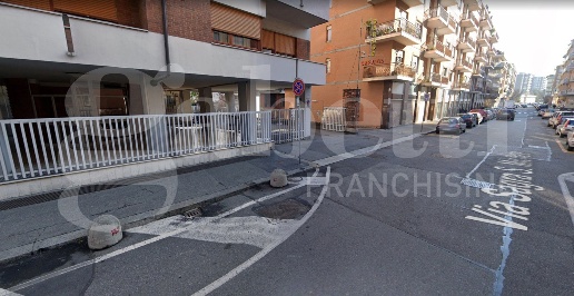 Foto Magazzino in Via Sacra di San Michele 12, Torino Pozzo Strada