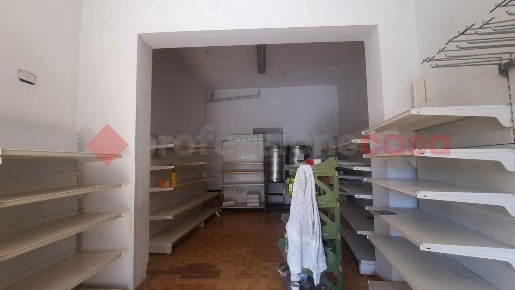 Foto Negozio in Viale Giglio snc, Veroli Sant'Angelo In Villa Giglio
