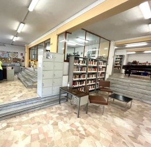 Foto Attività commerciale in nicola nicolini, Napoli San Carlo All'Arena