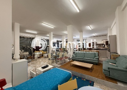 Foto Negozio in Via Gabriele Dâ€™Annunzio 0, Bellizzi Centro di 280 m²