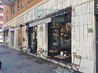 Foto Bar in VIA VAL D'OSSOLA, Roma Città Giardino di 120 m² con 2 locali