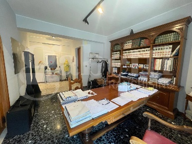 Foto Ufficio in Via papa stefano IV 1, Siracusa Gelone - Cadorna di 100 m²