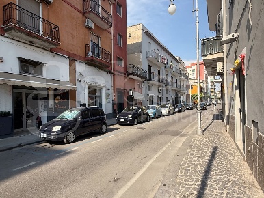 Foto Ufficio in Da Procida, Angri Centro di 58 m² con 2 locali in affitto