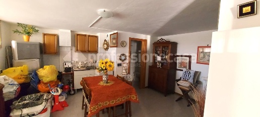 Foto Magazzino in Via della mercanzia 102, Siena Isola d'Arbia di 30 m²