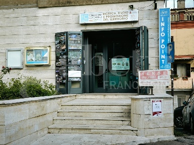 Foto Ufficio in Via Borgo Umberto I 54, Corchiano Centro di 260 m²
